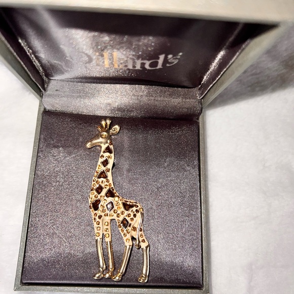 Golden Tone Giraffe Brooch Pendant - Picture 3 of 10